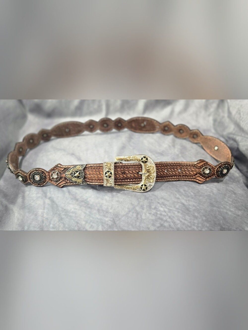 Scalloped Star Concho Western Belt
